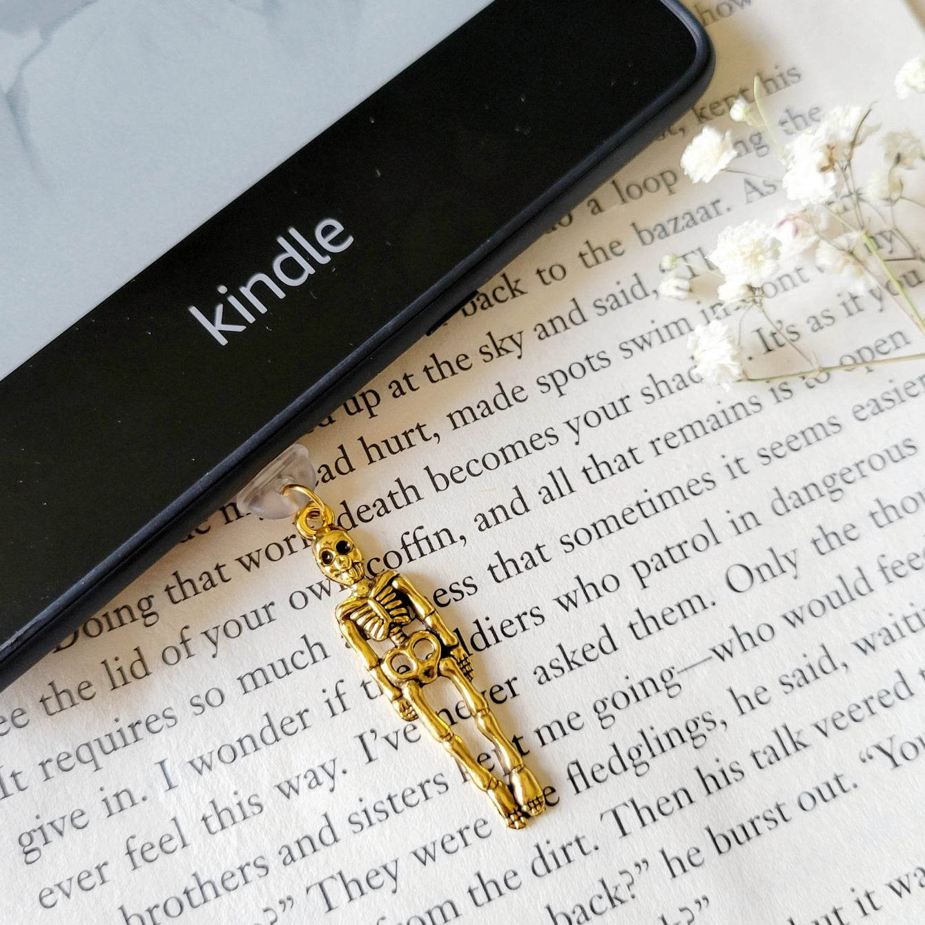 Gold Skeleton Kindle Dust Plug Charm Usb Type C