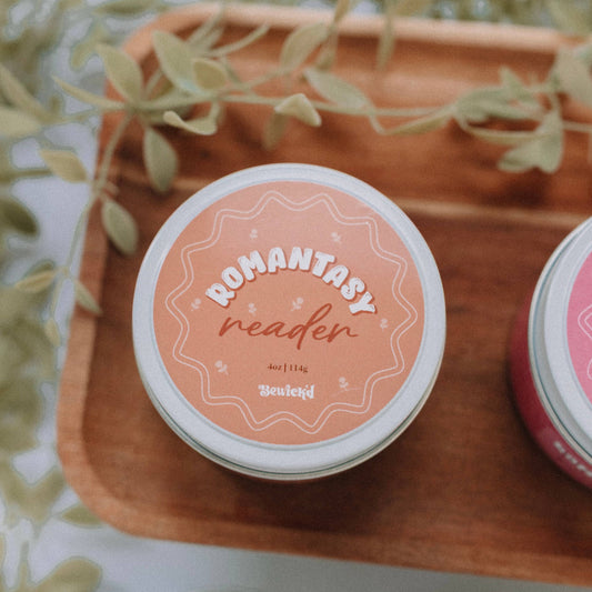 Romantasy Reader Candle - 4oz