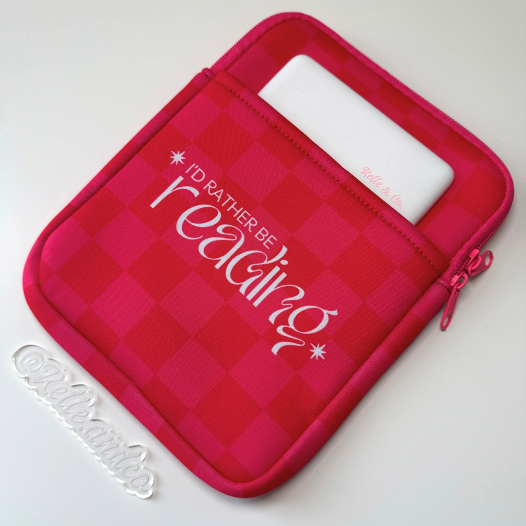 Reading Kindle sleeve | Book & Kindle Sleeve Pouch | checker