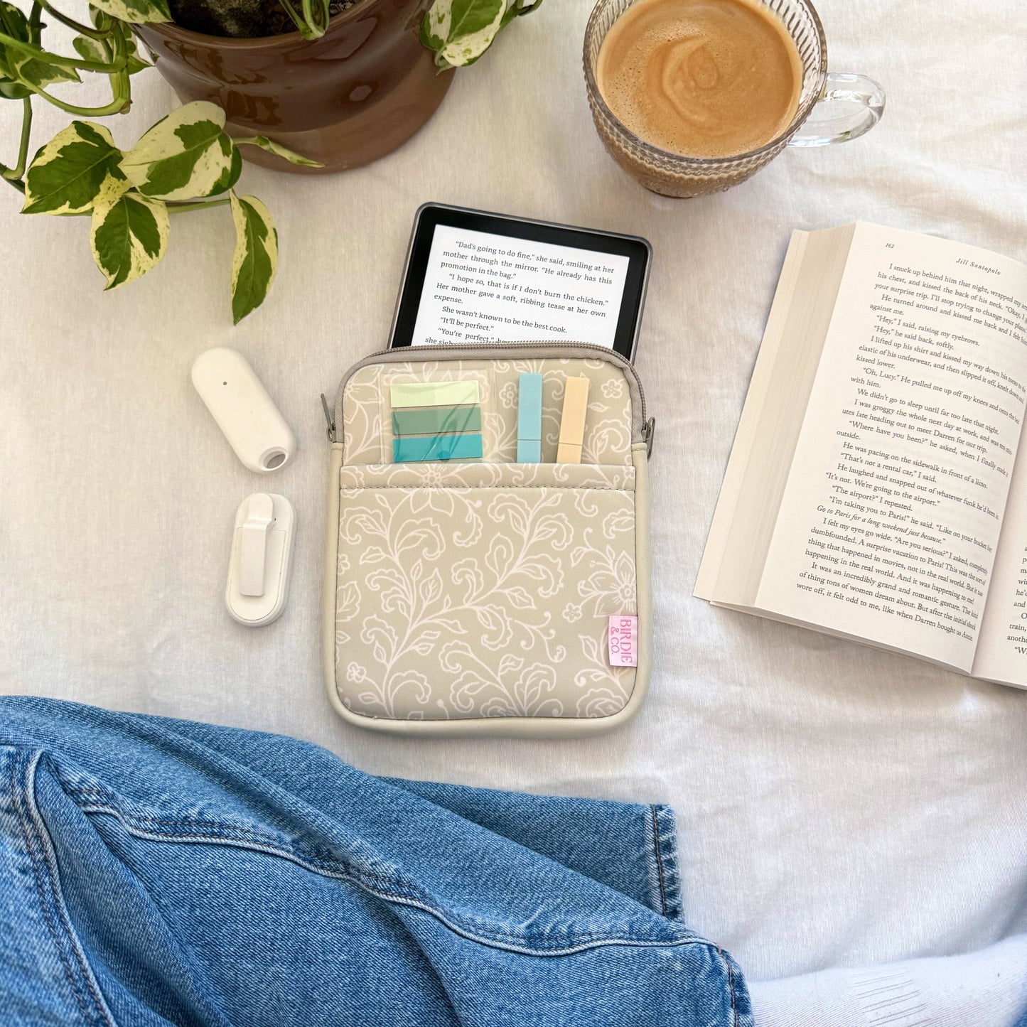 Dainty Sage Floral Kindle Sleeve, E-reader Zippered Sleeve